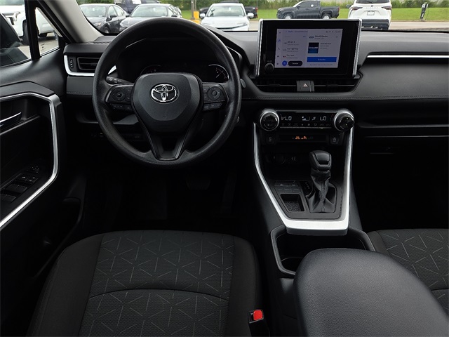2023 Toyota RAV4 XLE FWD