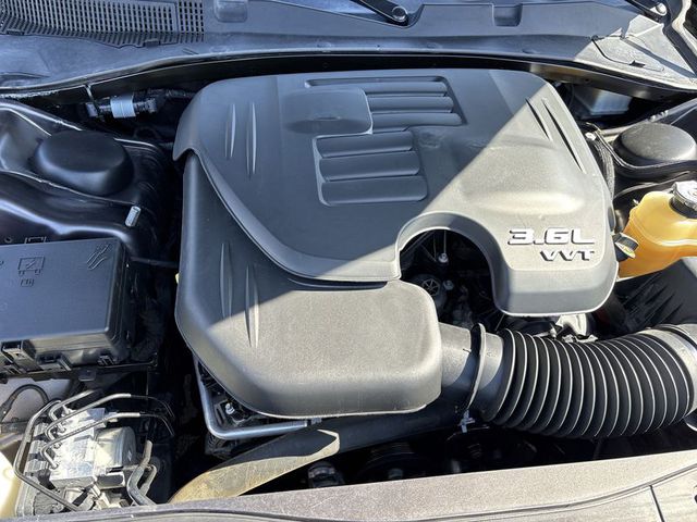 2021 Dodge Charger SXT RWD