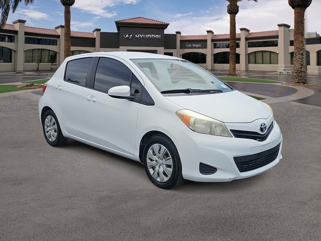 2012 Toyota Yaris LE 5Dr
