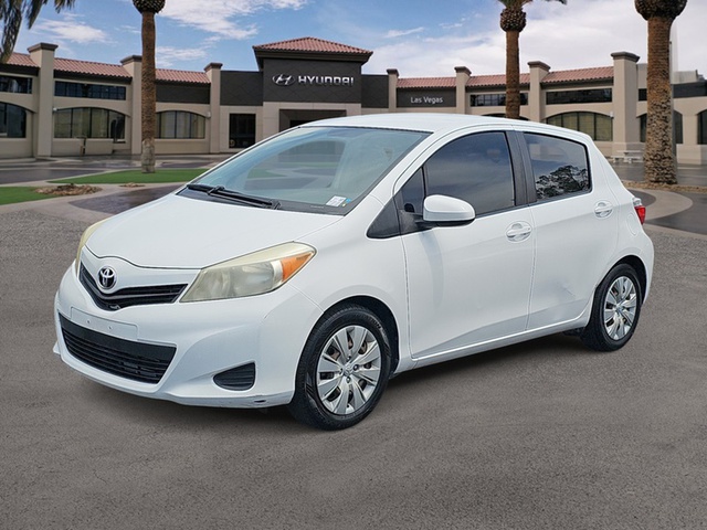 2012 Toyota Yaris LE 5Dr