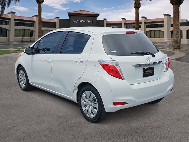 2012 Toyota Yaris LE 5Dr