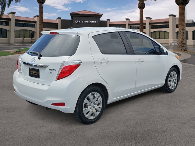 2012 Toyota Yaris LE 5Dr