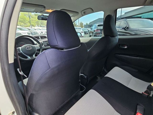 2012 Toyota Yaris LE 5Dr