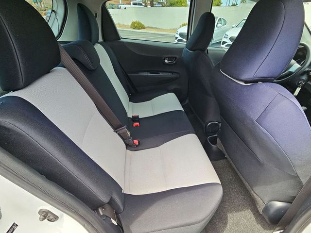 2012 Toyota Yaris LE 5Dr