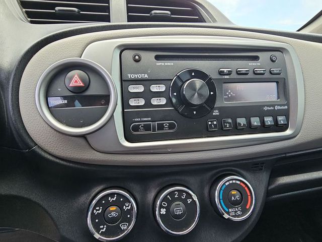 2012 Toyota Yaris LE 5Dr