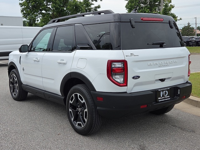 2024 Ford Bronco Outer Banks 4WD Sport