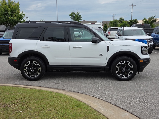 2024 Ford Bronco Outer Banks 4WD Sport