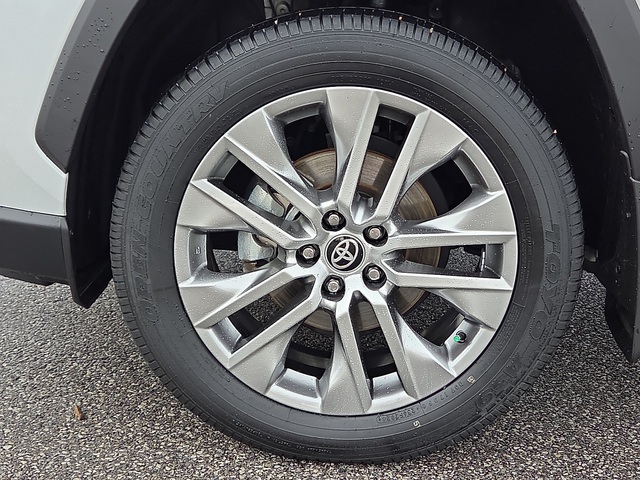 2024 Toyota RAV4 XLE Premium FWD