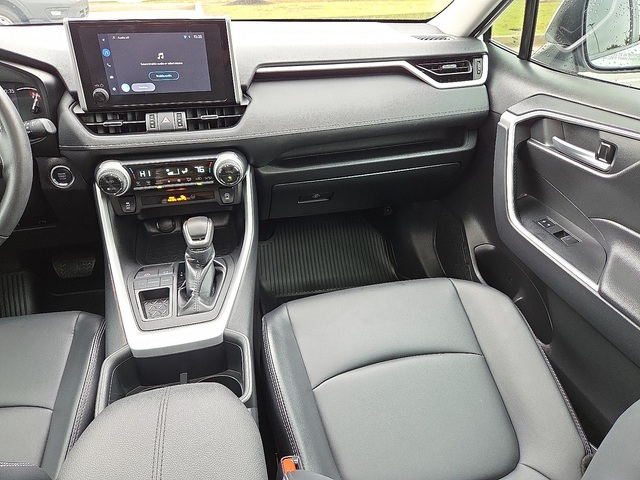 2024 Toyota RAV4 XLE Premium FWD