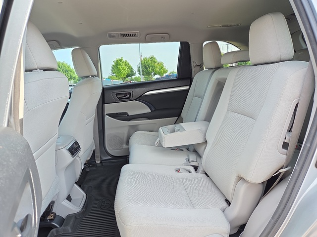 2018 Toyota Highlander LE FWD