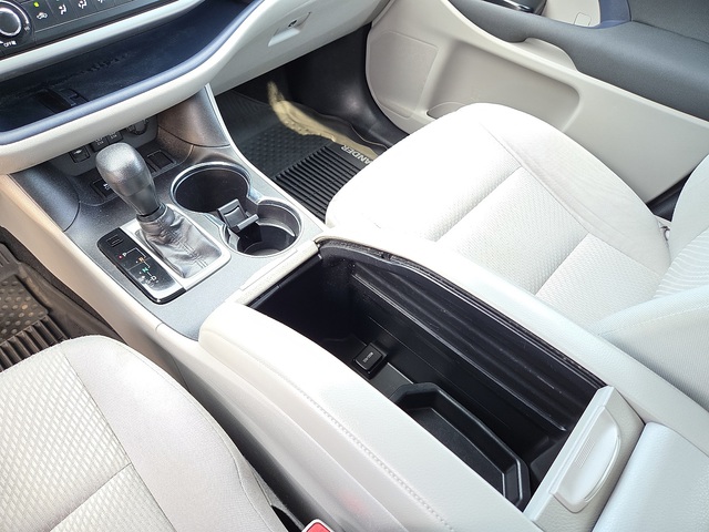2018 Toyota Highlander LE FWD