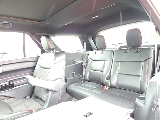 2024 Ford Explorer ST-Line RWD