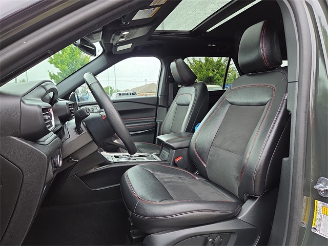 2024 Ford Explorer ST-Line RWD