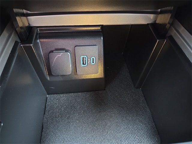 2024 Ford Explorer ST-Line RWD