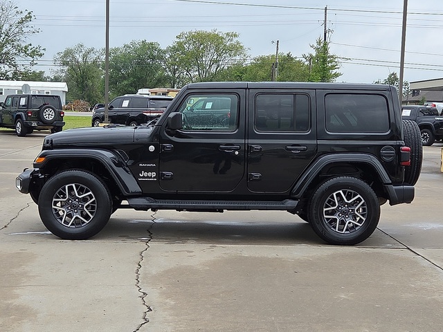 2024 Jeep Wrangler Sahara 4WD