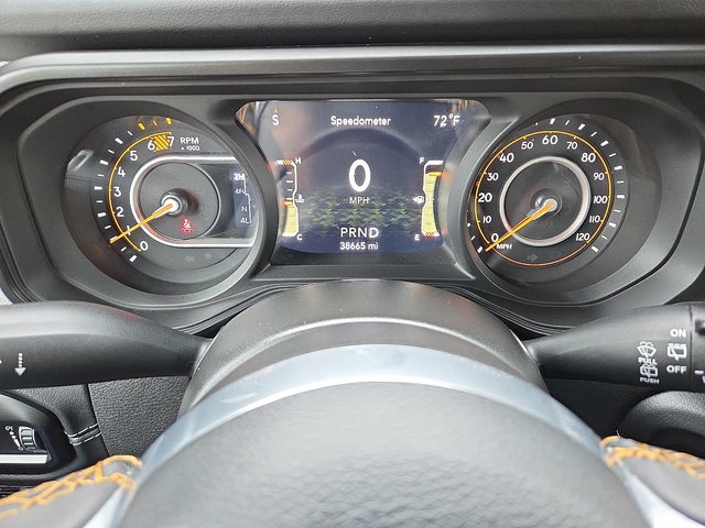 2024 Jeep Wrangler Sahara 4WD