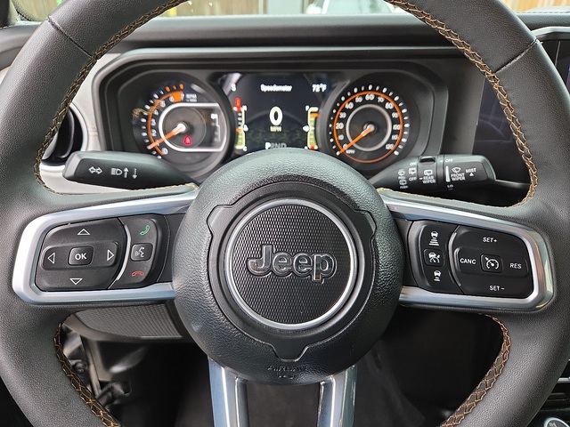 2024 Jeep Wrangler Sahara 4WD
