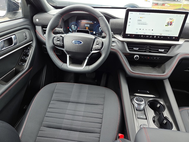 2025 Ford Explorer ST-Line RWD