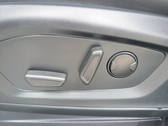 2025 Ford Explorer ST-Line RWD