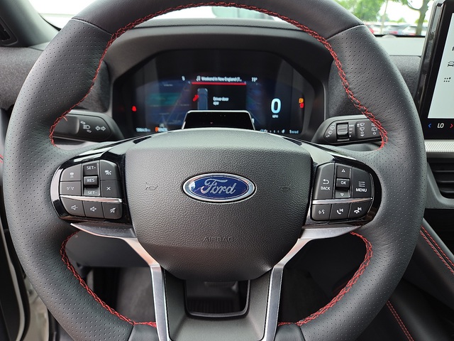2025 Ford Explorer ST-Line RWD