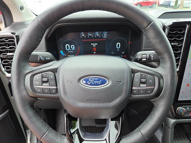 2024 Ford Ranger LARIAT 4WD 5ft Box