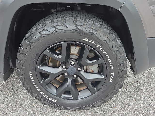 2017 Jeep Cherokee L Plus 4WD