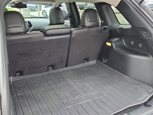2017 Jeep Cherokee L Plus 4WD