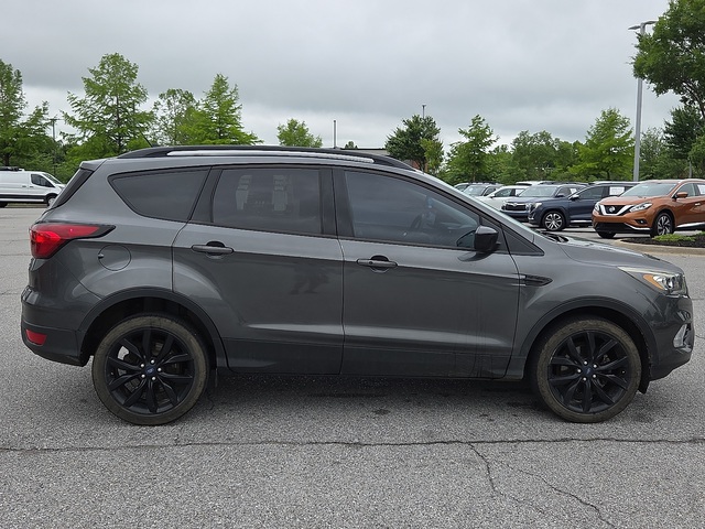 2019 Ford Escape SE FWD