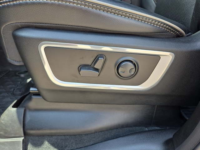 2022 Ram 1500 Laramie 4WD 5ft7 Box