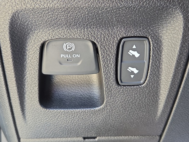 2022 Ram 1500 Laramie 4WD 5ft7 Box
