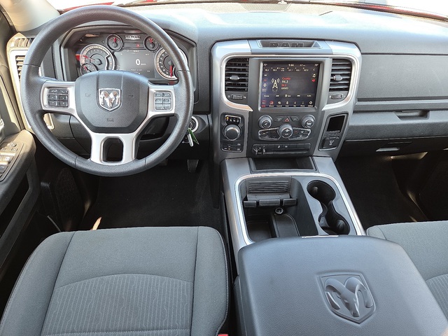 2023 Ram 1500 Classic SLT 4WD 5ft7 Box