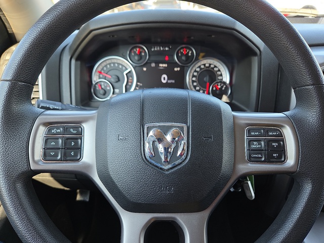 2023 Ram 1500 Classic SLT 4WD 5ft7 Box