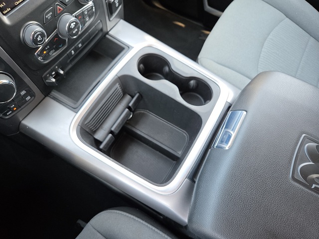 2023 Ram 1500 Classic SLT 4WD 5ft7 Box