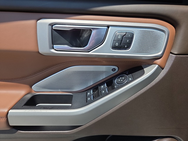 2021 Ford Explorer King Ranch RWD
