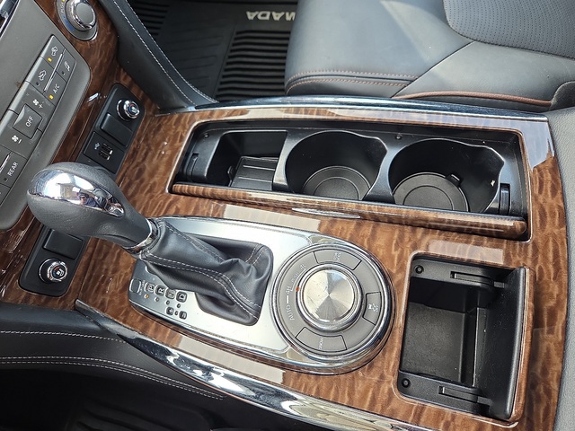 2019 Nissan Armada Platinum 4WD
