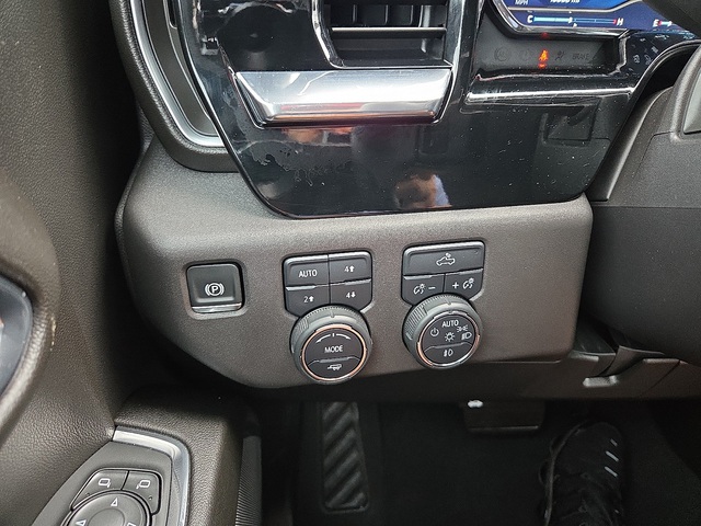 2024 Chevrolet Silverado 1500 LT Trail Boss 4WD 147WB