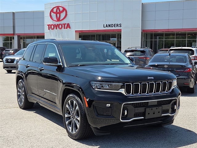2023 Jeep Grand Cherokee Overland 4WD