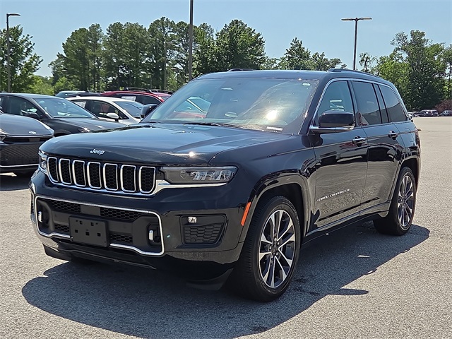 2023 Jeep Grand Cherokee Overland 4WD