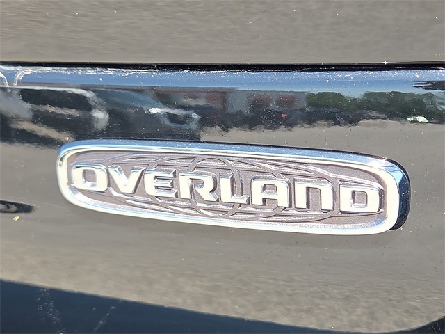 2023 Jeep Grand Cherokee Overland 4WD