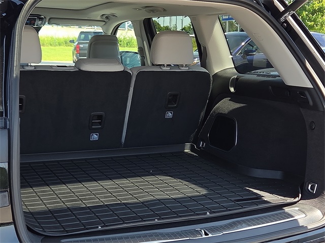 2023 Jeep Grand Cherokee Overland 4WD