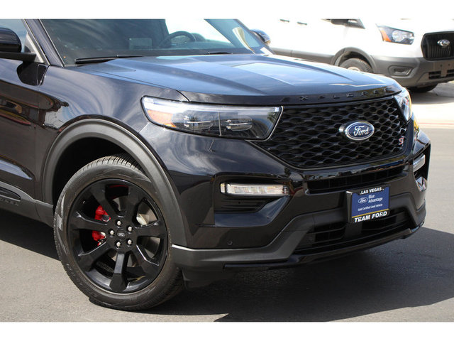 2023 Ford Explorer ST 4WD