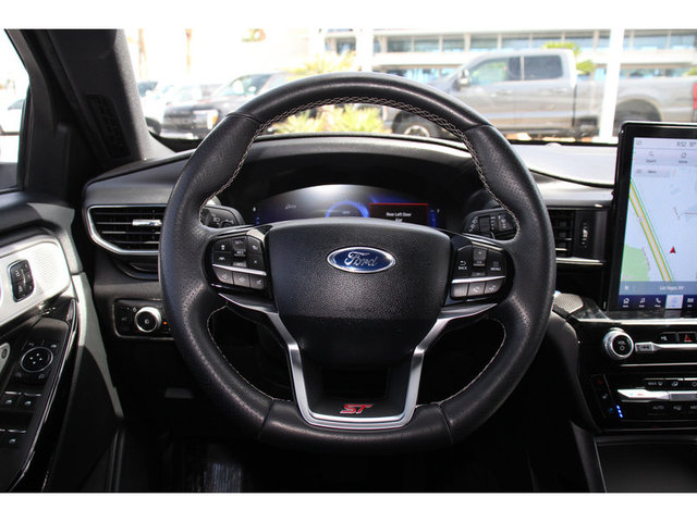 2023 Ford Explorer ST 4WD