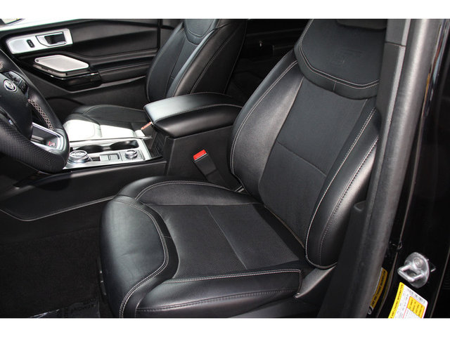 2023 Ford Explorer ST 4WD