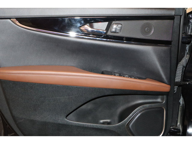 2022 Lincoln Nautilus Reserve FWD
