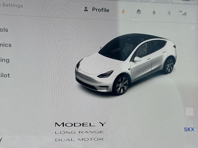 2022 Tesla Model Y Long Range AWD