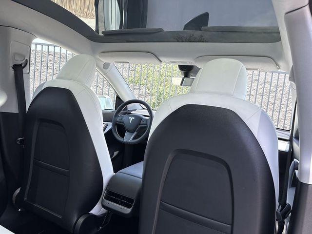 2022 Tesla Model Y Long Range AWD