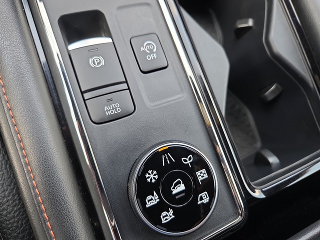 2023 Nissan Pathfinder Rock Creek 4WD
