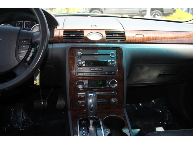 2008 Ford Taurus Limited FWD