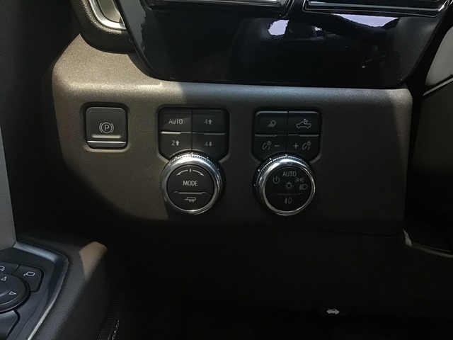 2023 GMC Sierra 1500 SLT 4WD 147WB
