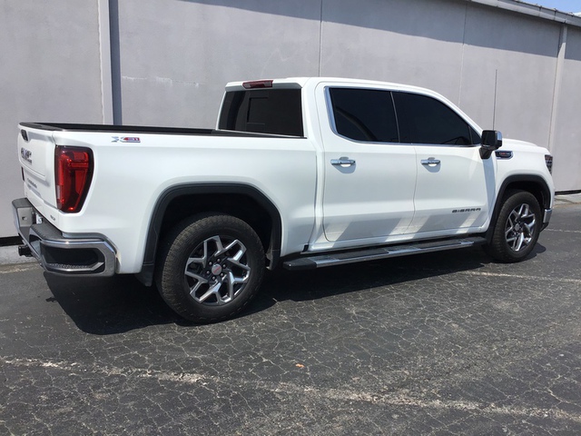 2023 GMC Sierra 1500 SLT 4WD 147WB